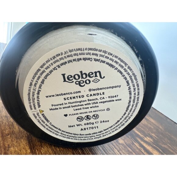 Leoben Co Man Cave Scented Candle 24oz Masculine Aromas 3-Wick Soy Vegan Wax - Picture 3 of 5